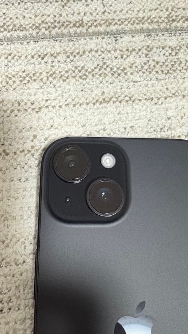 【美品】iPhone15 ブラック128GB SIMフリー付属品完備　91%