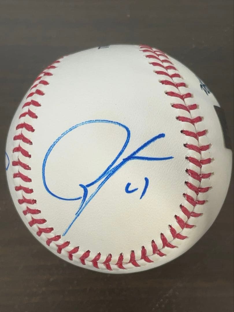 大谷翔平. 山本由伸. 佐々木朗希トリプル直筆サインボール