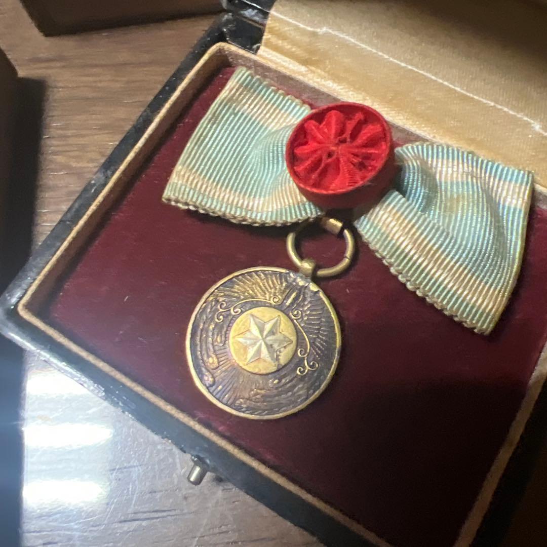 日本の勲章とメダル コレクション