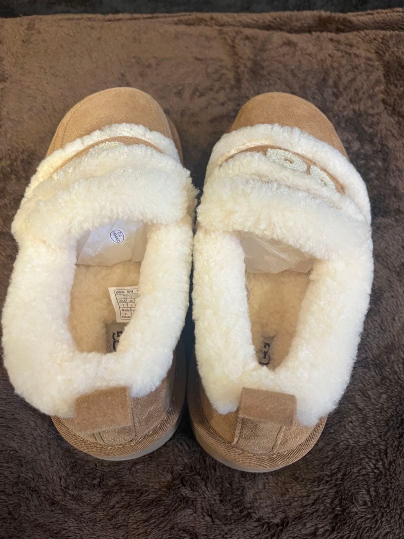 UGG アグ　チェスナット 厚底24cm