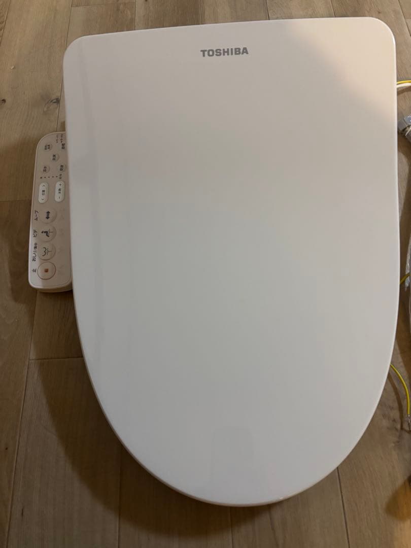 【専用】yu.ma35様 TOSHIBA 温水洗浄便座