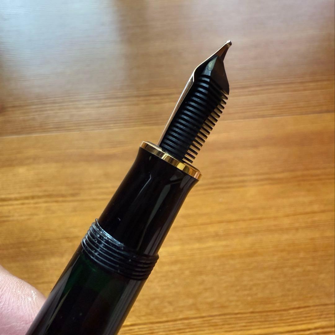 ペリカンスーべレーンM800・中字M・黒・未使用に近い・美品