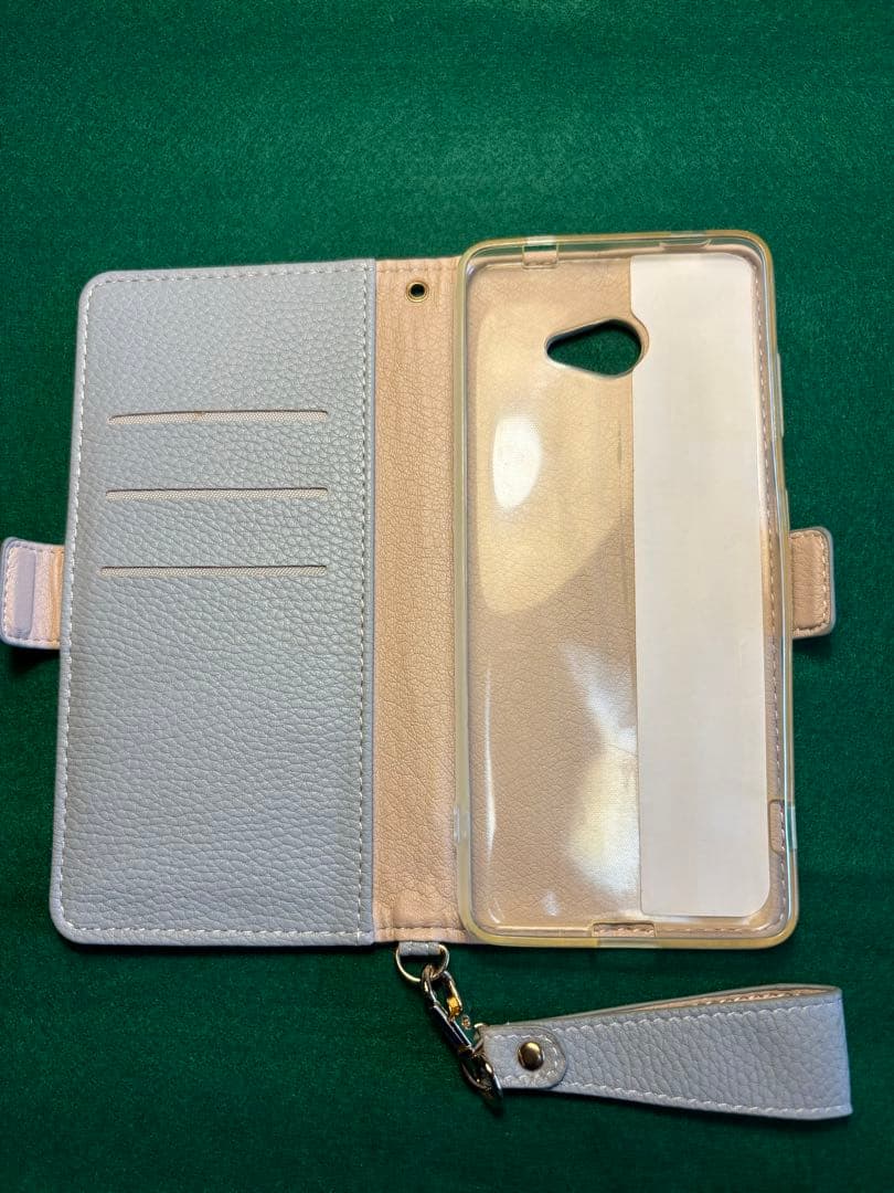 BASIO4 スマホケース付き