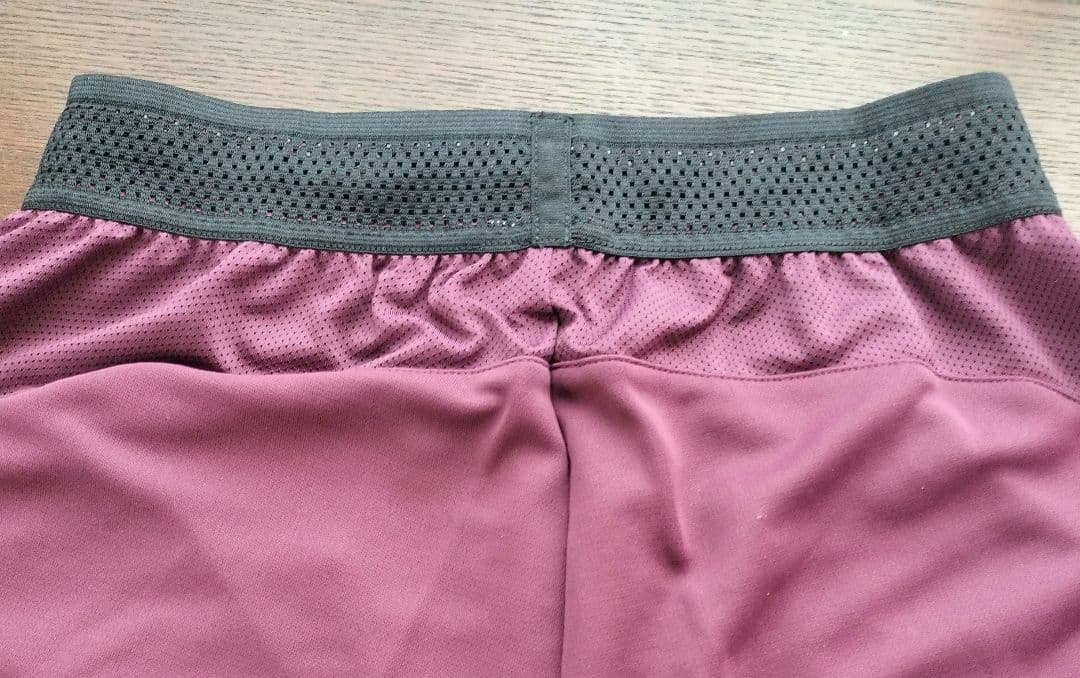 ヨネックス バドミントンハーフパンツ ワインレッド（リンダンモデル）新品未使用