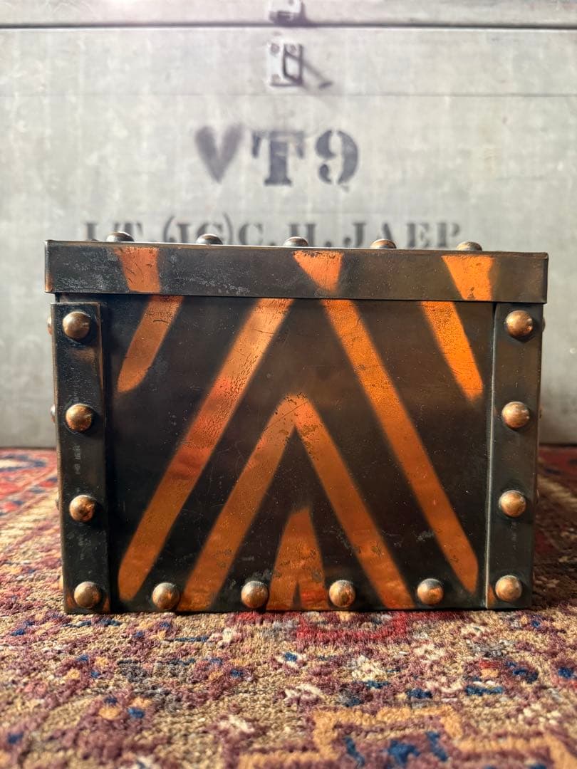 アンティーク雑貨 ERIE ART L CO JAPANNED BOX