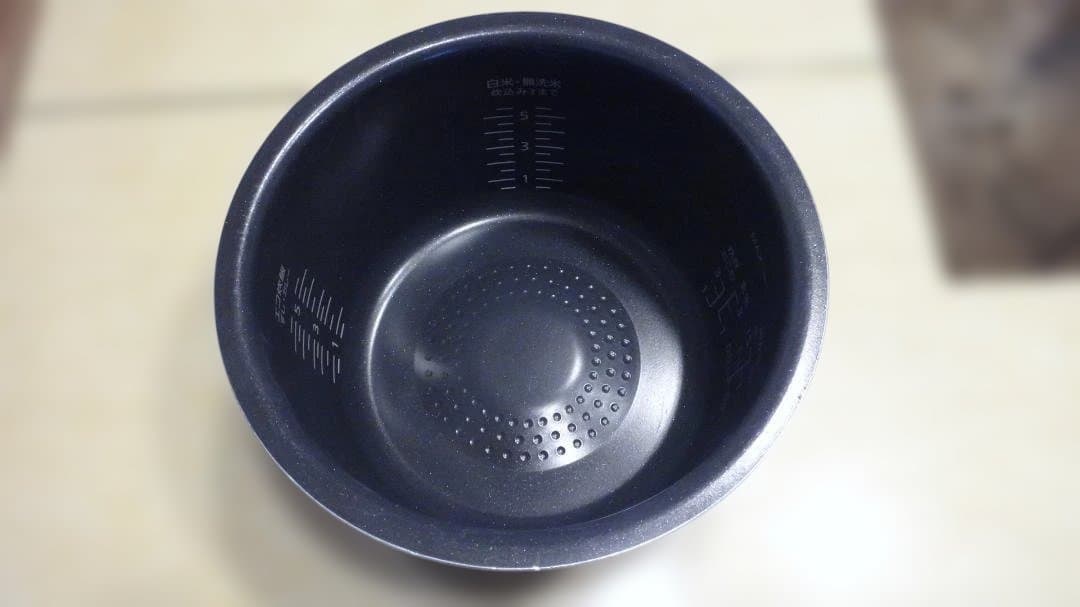 パナソニック 圧力 IH 炊飯器 SR-M10B おどり炊き 白 5.5合中古品