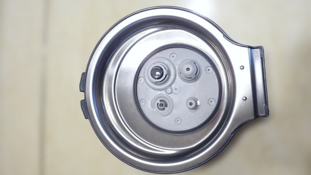 パナソニック 圧力 IH 炊飯器 SR-M10B おどり炊き 白 5.5合中古品