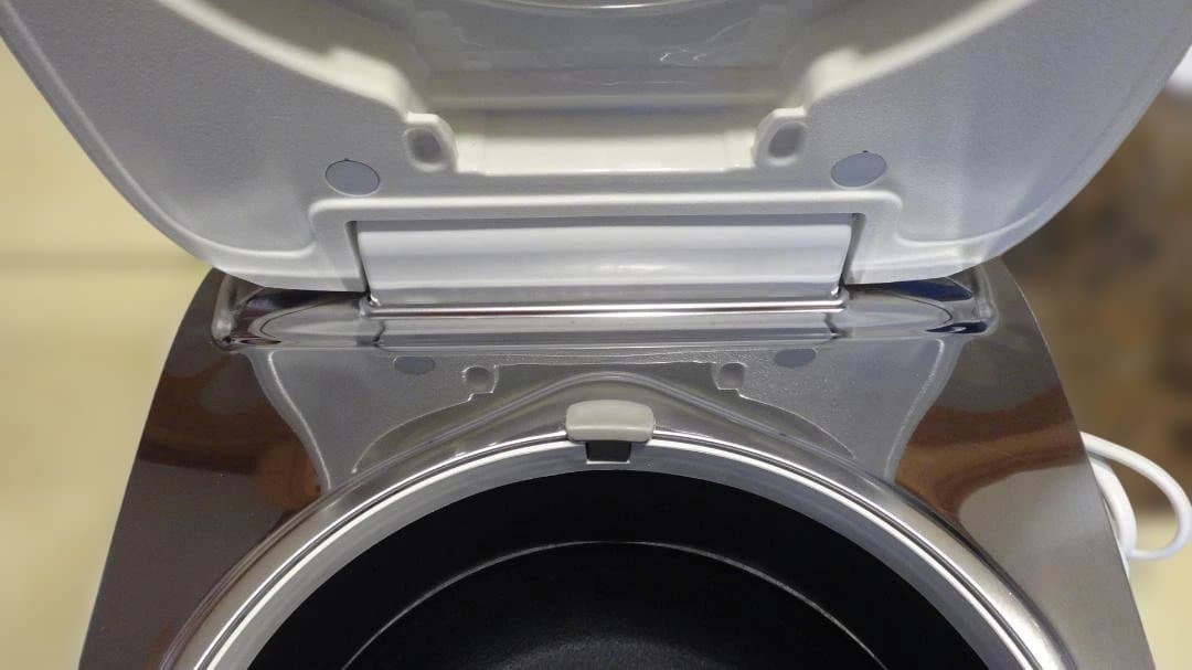 パナソニック 圧力 IH 炊飯器 SR-M10B おどり炊き 白 5.5合中古品