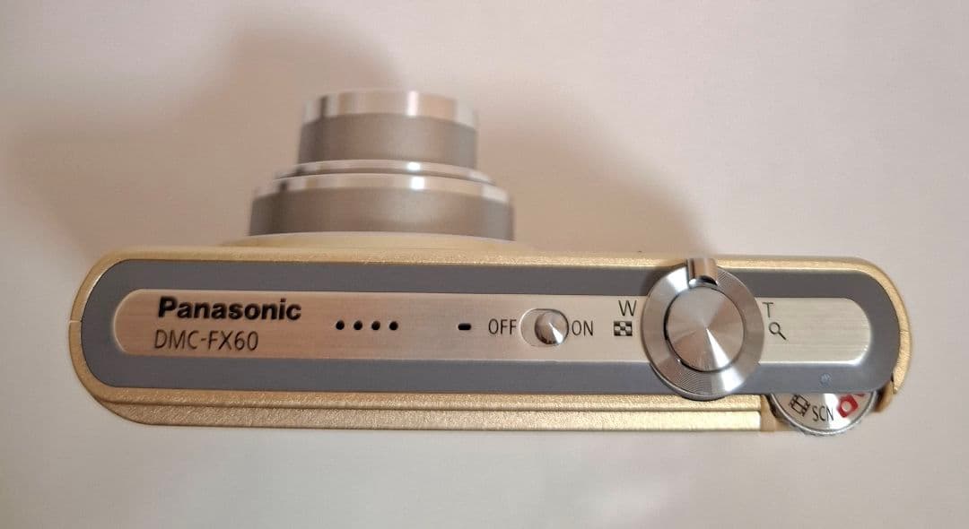 [美品]パナソニック LUMIX DMC-FX60 デジタルカメラ