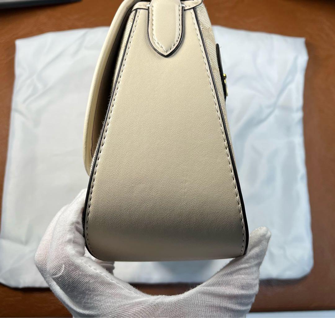 COACH シグネチャー Cバックル フラップ ショルダーバッグ