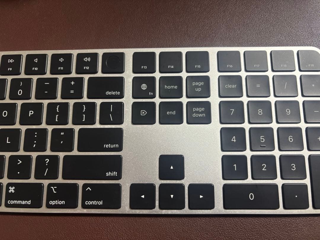 Apple Magic Keyboard with Touch ID テンキー