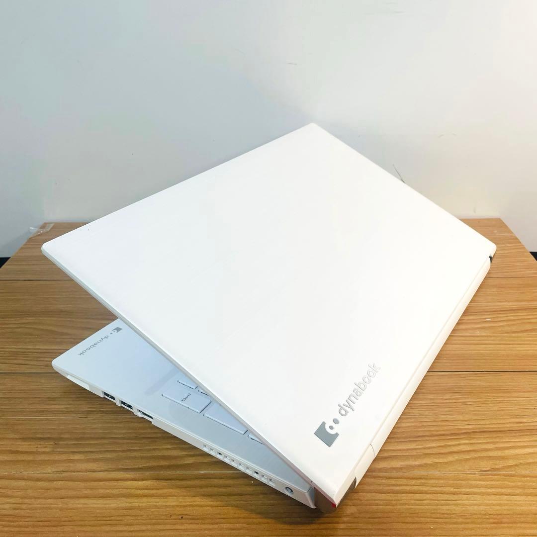 美麗設定済すぐ使えるホワイトメモリ8ギガSSD256ギガカメラWin11オフィス