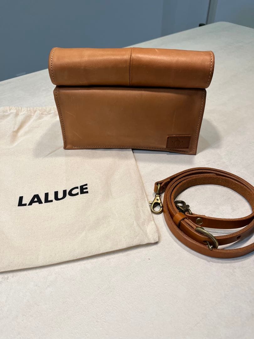 Laluce（ラルーチェ） バゲットバッグ ヌメ革 ショルダーバッグ
