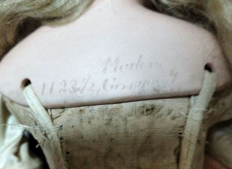 日曜迄◎刻印有　ビスクドール　キッドボディ　ショルダーヘッド人形　アンティーク