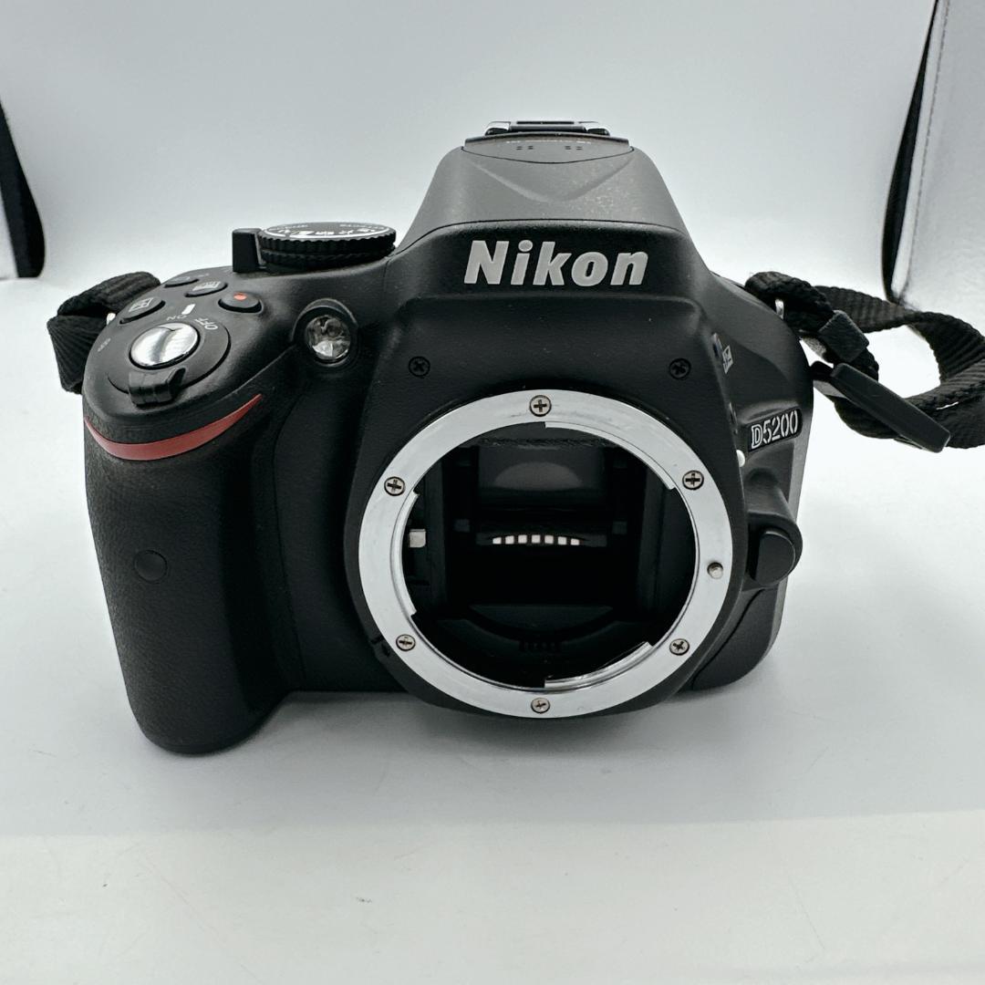 専用【極美品】Nikon D5200 ダブルズームキット デジタル一眼レフカメラ
