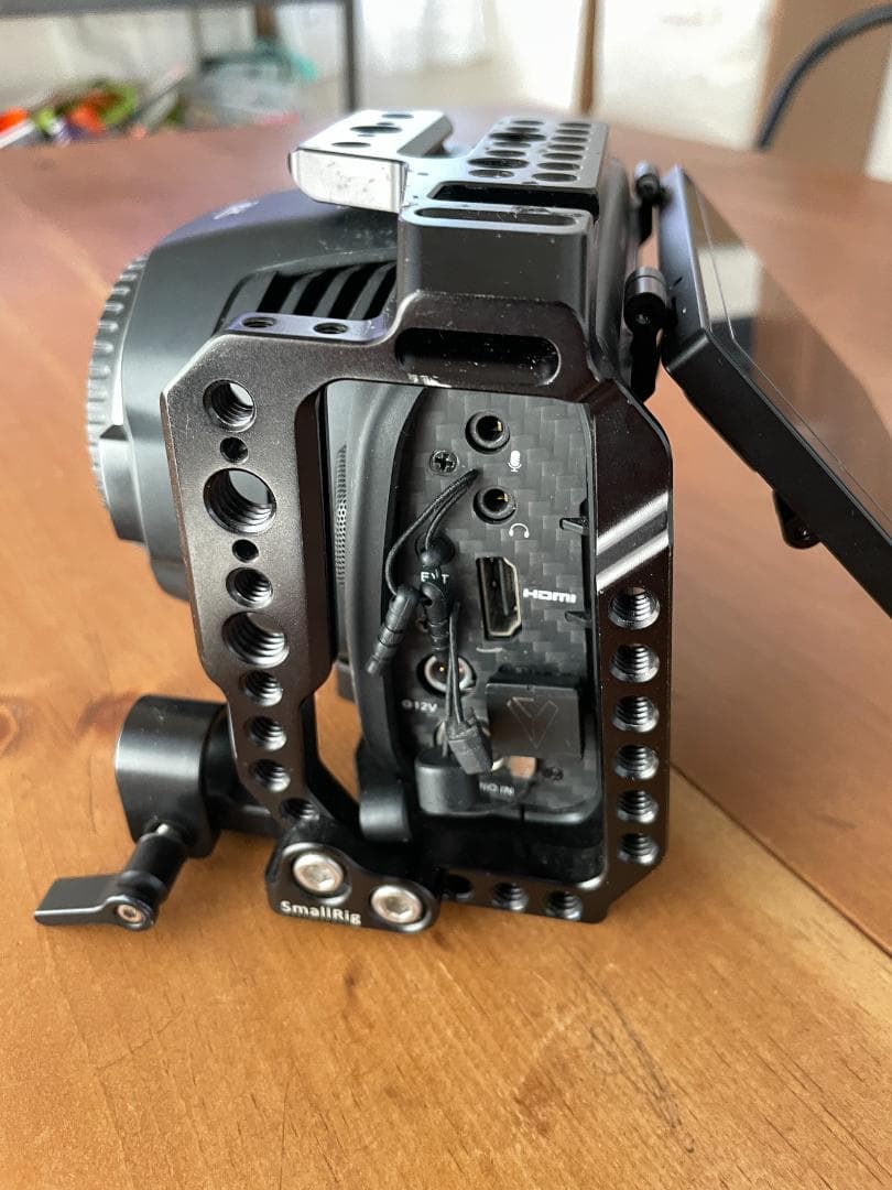 希少BMPCC6K TITLA モニターフリップver