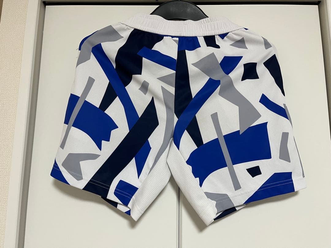 バドミントン　ヨネックス　ハーフパンツ　柄　青