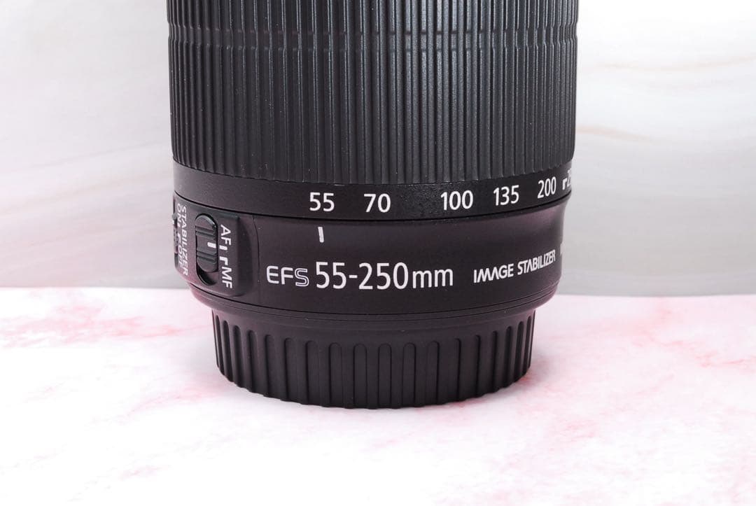 大人気❣️Canon EF-S 55-250mm IS STM 高性能望遠レンズ