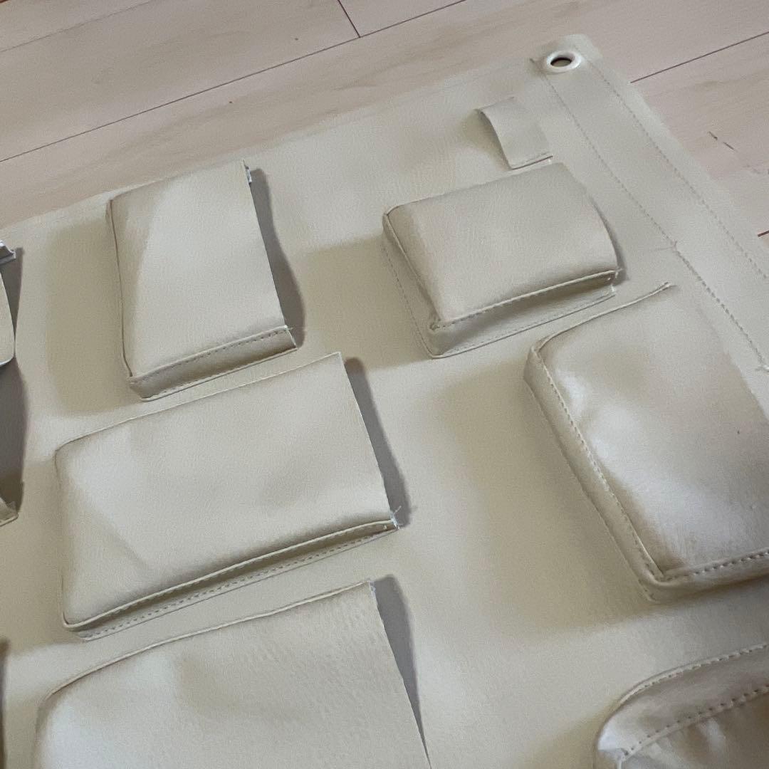 Gathre ホワイトのウォールポケット 11ポケット