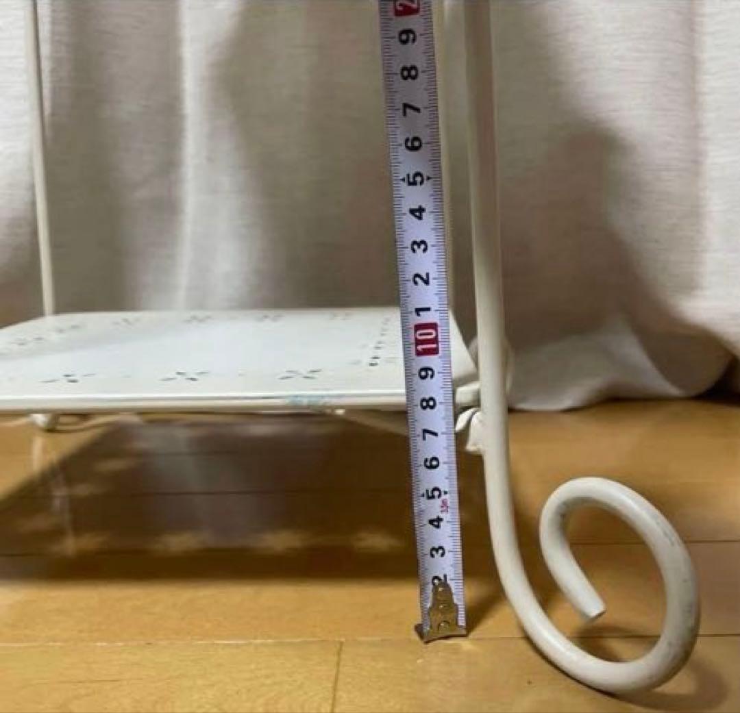 アイアン4段ラックホワイト ラック 花柄装飾　シェルフ