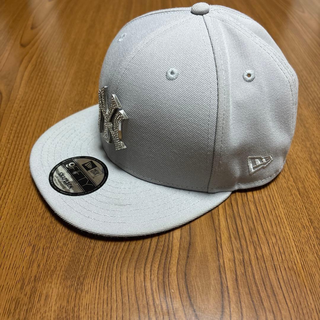 New Era 9FIFTY グレー キャップ ラインストーン