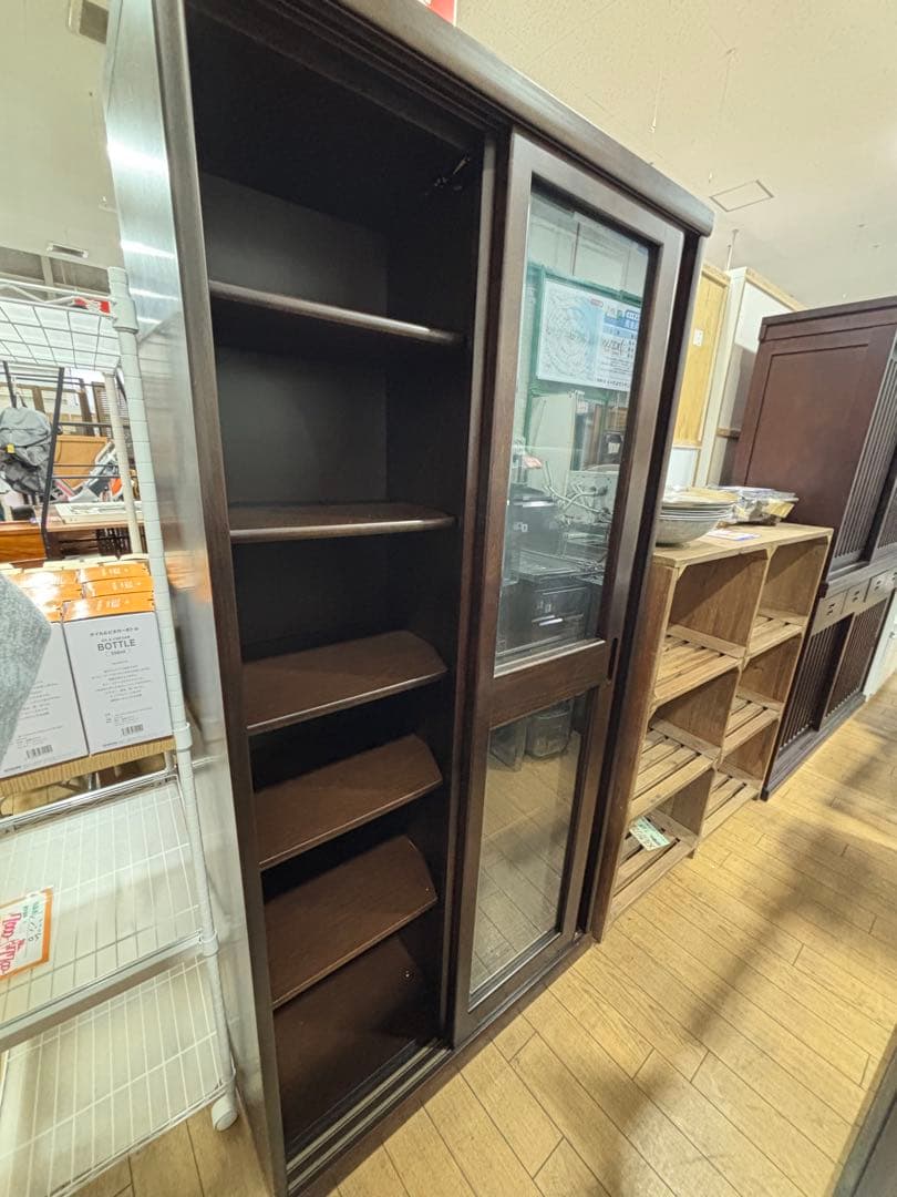 T74 ダークブラウン ガラス扉 本棚
