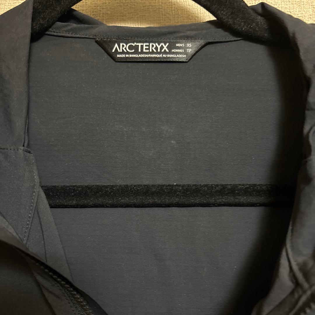 ARC'TERYXアークテリクス　スコーミッシュ フーディ XS 黒 未使用