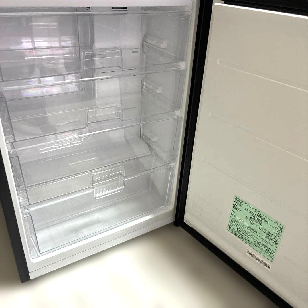 IRIS OHYAMA 黒冷蔵庫2024年 IUSN-7A-B