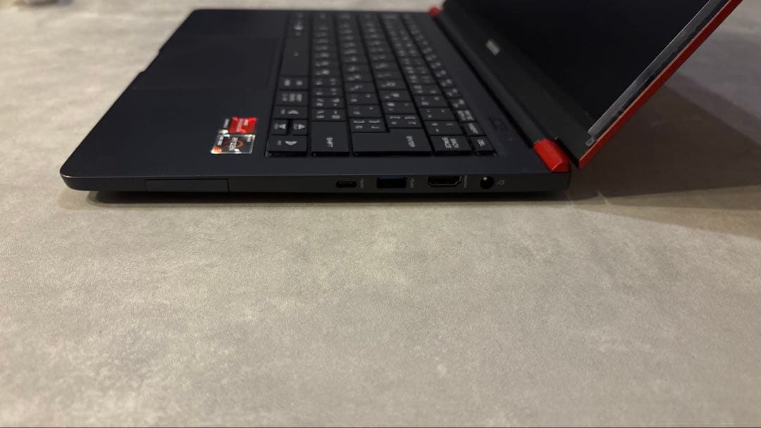 【めろにぃ】最新OS＋32GBメモリ増設、バッテリー残量100%