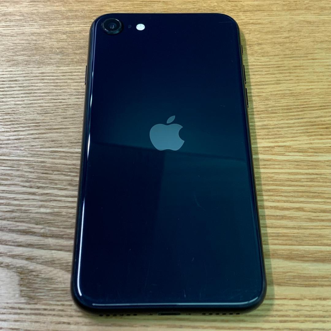 U8 SIMフリー iPhoneSE 第3世代 64GB おまけ付き