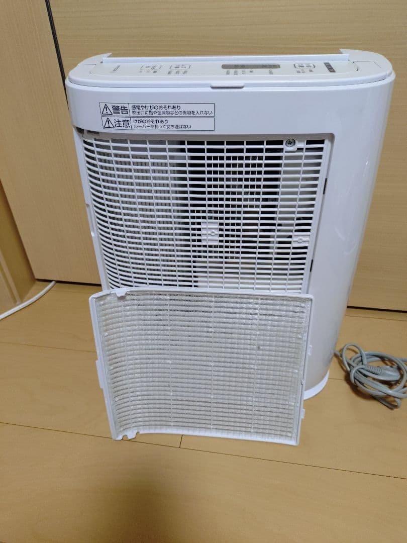 Panasonic　除湿機　F-YZT60