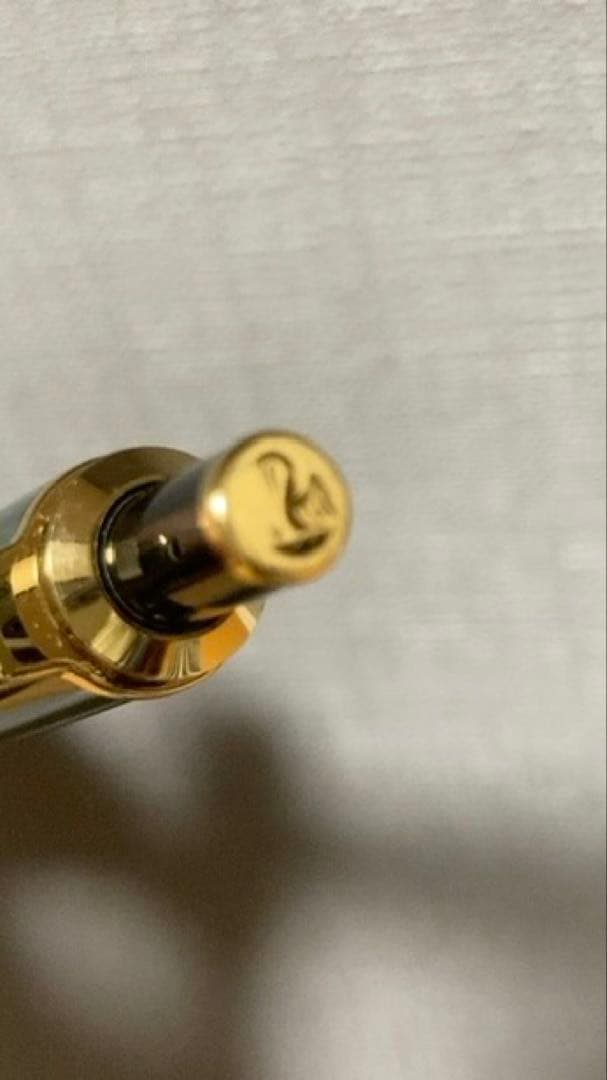 【新品未使用】ペリカン　スーべレーン　ノック式ボールペン　緑縞