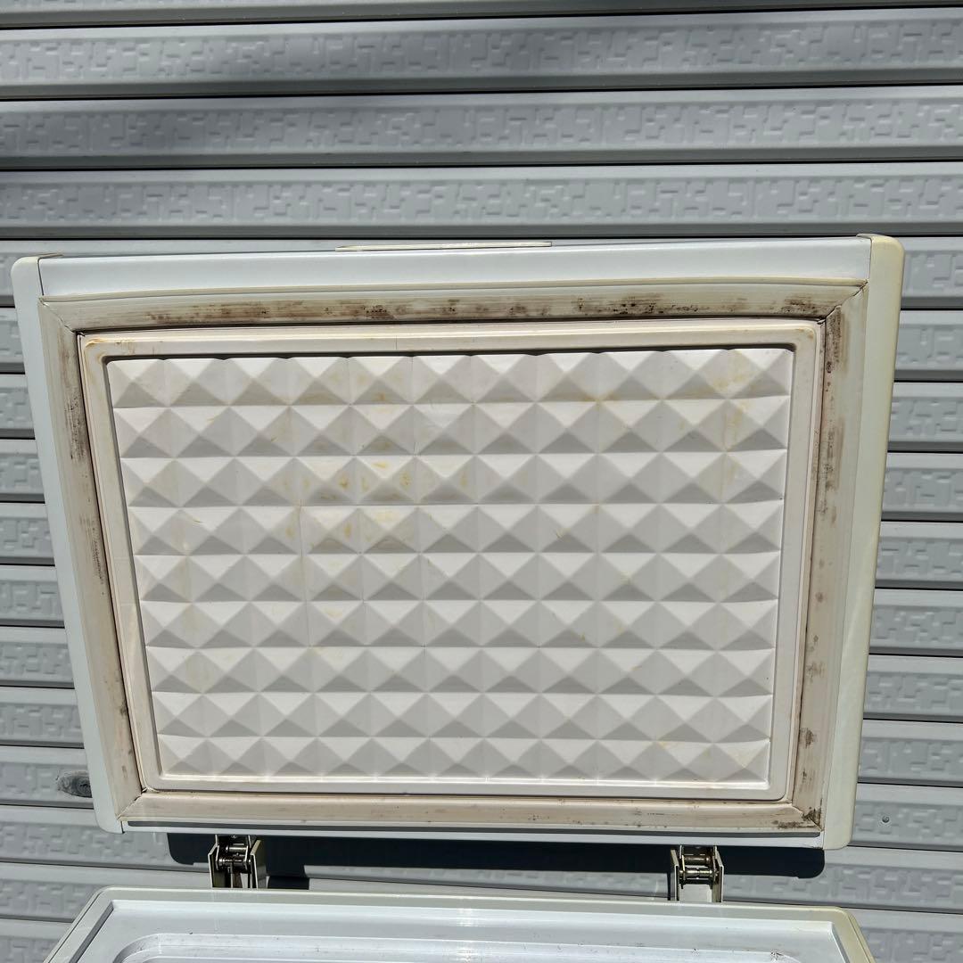 ホワイト チェストフリーザー