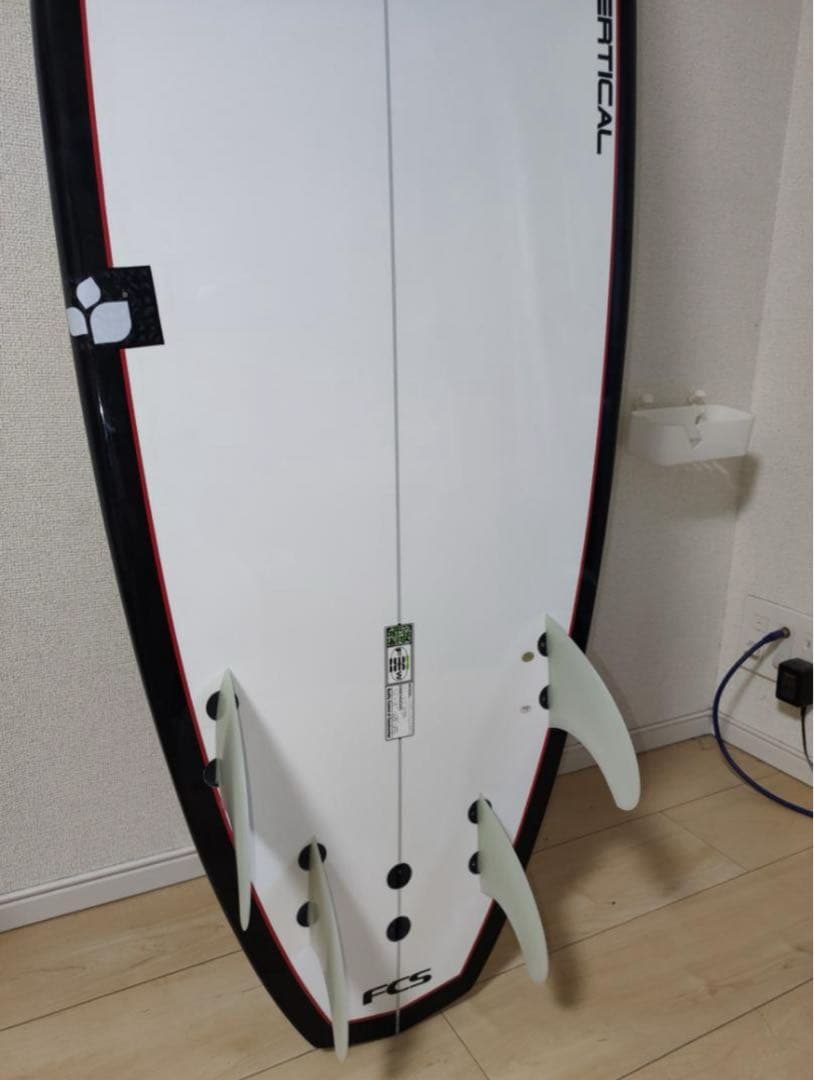 Three Weather Vertical ショートボード 小波 フィン付き