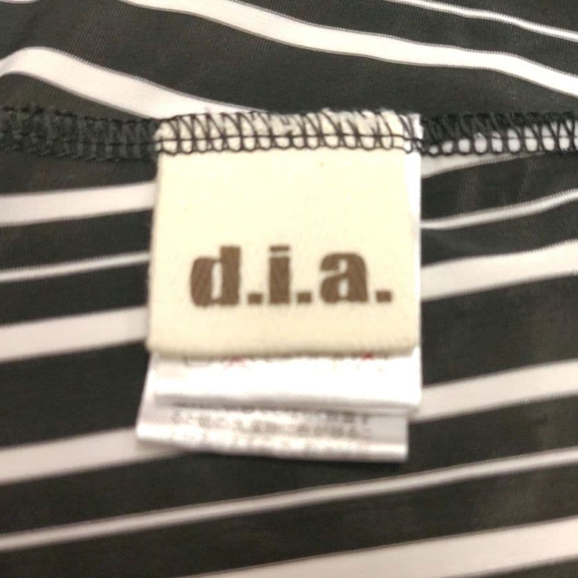 そ*ン様 d.i.a ダイヤ キャミソール レース ストライプ 背中あき 黒 ギ