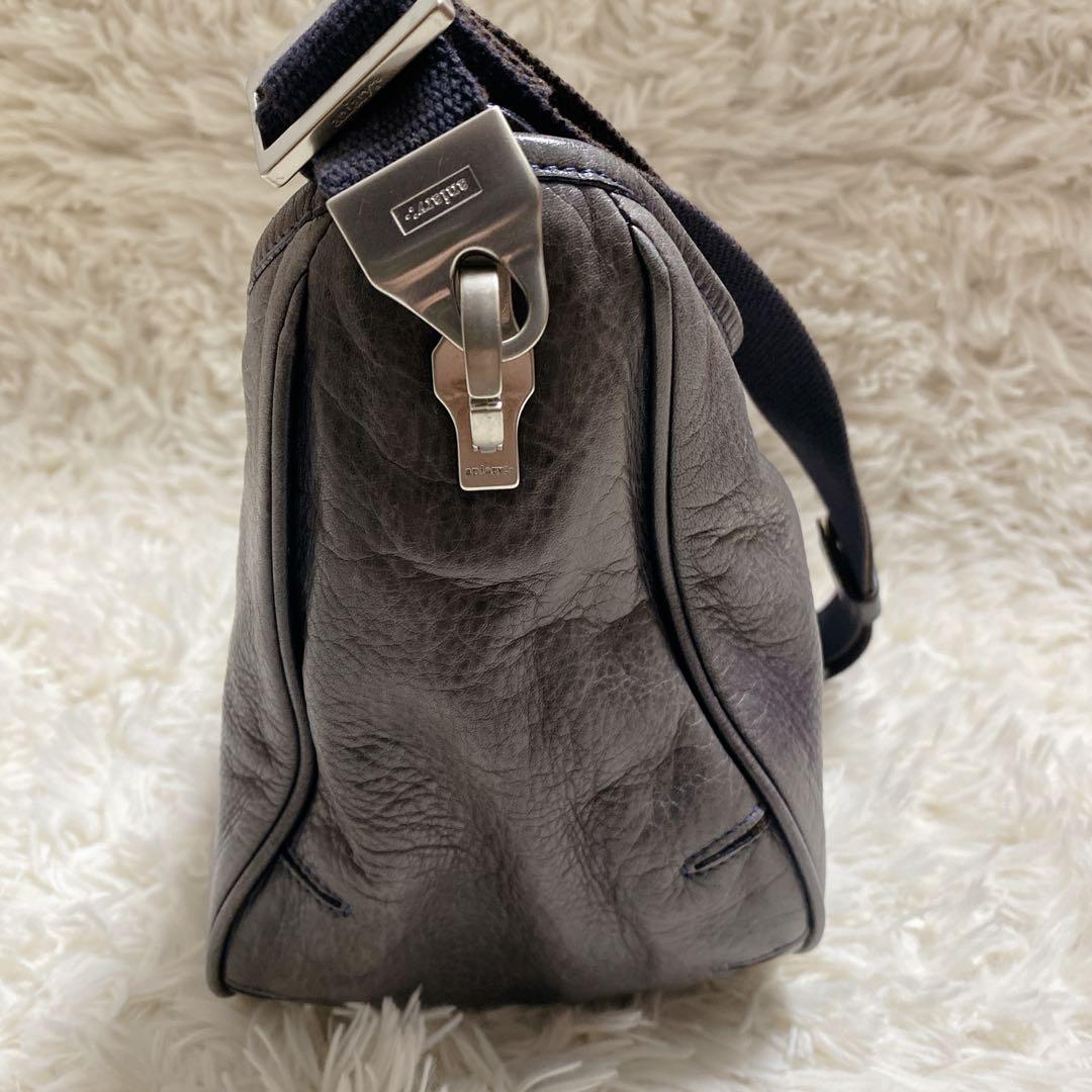 希少カラー【aniary/アニアリ】ショルダーバック　舟型　レザー　グレー