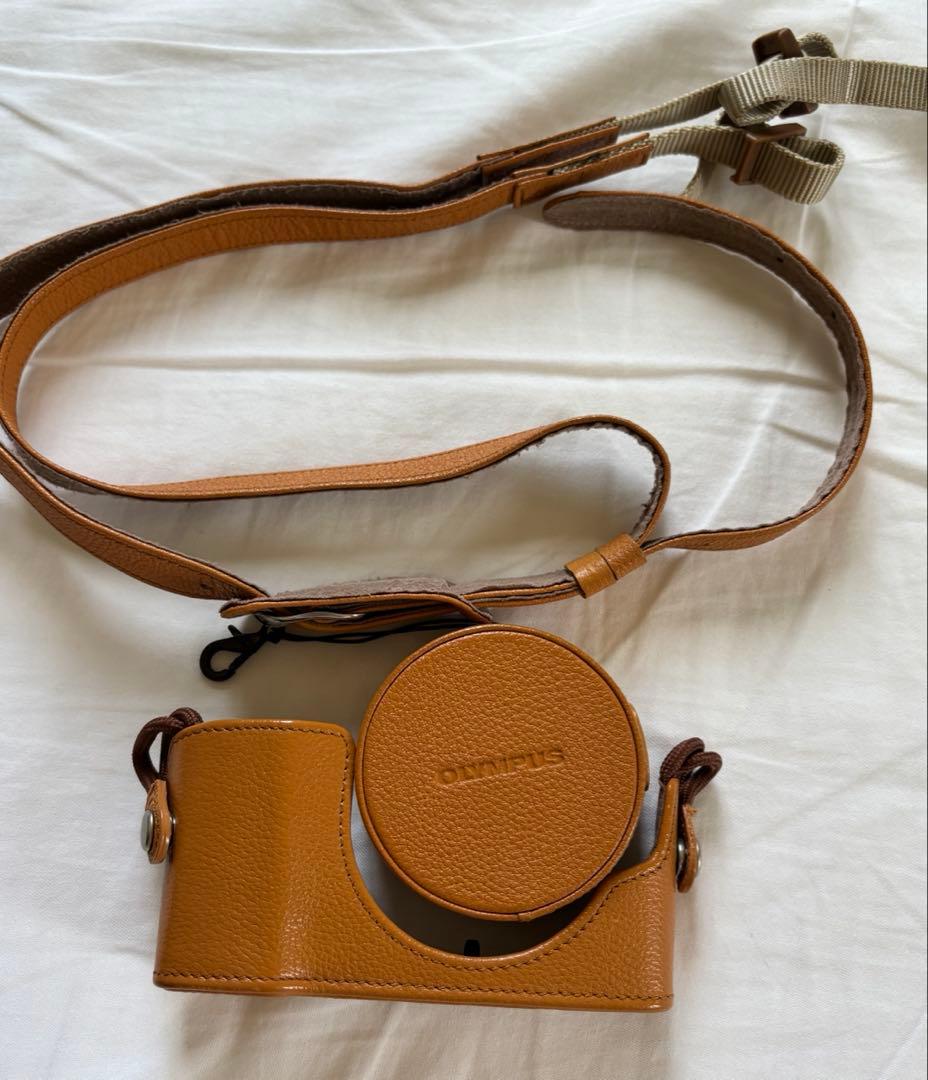 美品 オリンパス PEN E-PL7 ミラーレス一眼デジタルカメラ