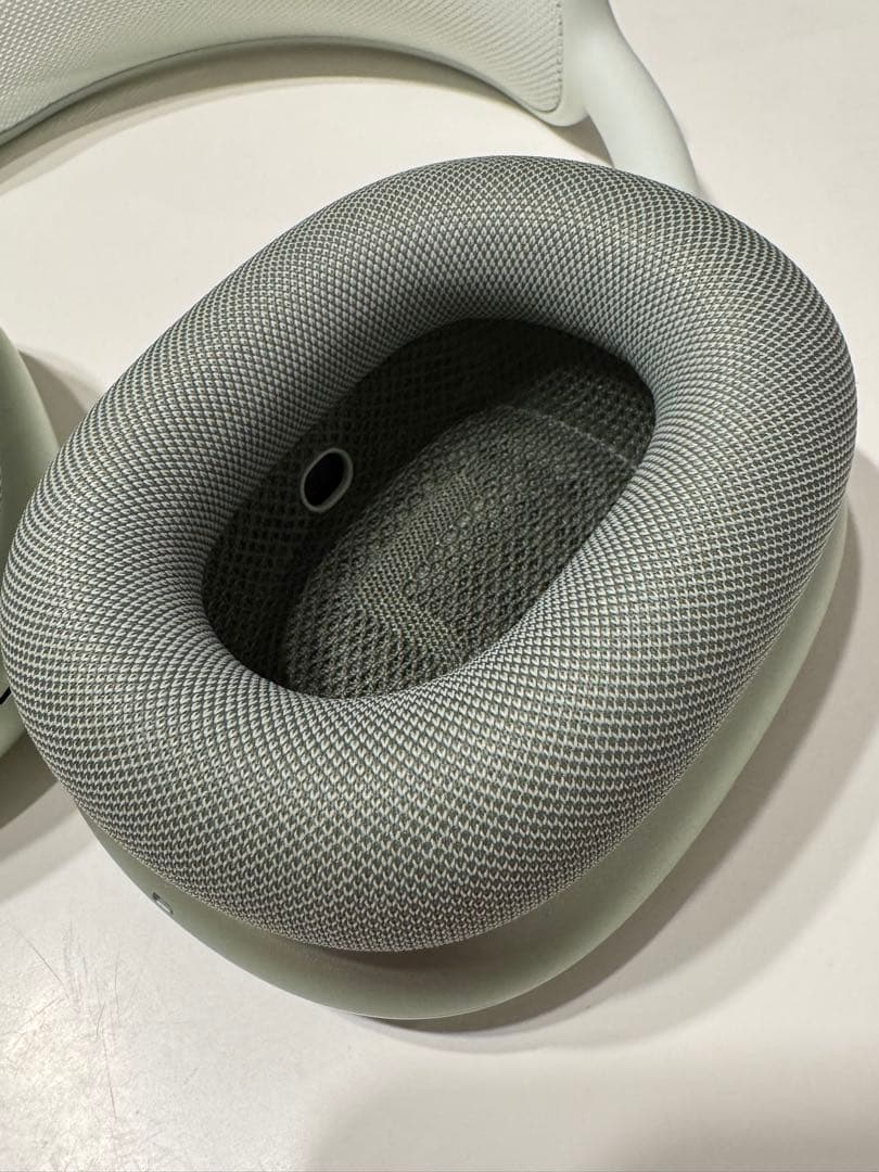 Apple AirPods Max ミッドナイトグリーン