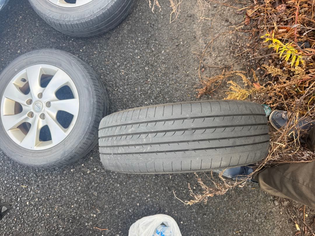 195/60R16 NISSAN Serena オリジナルアルミホイール