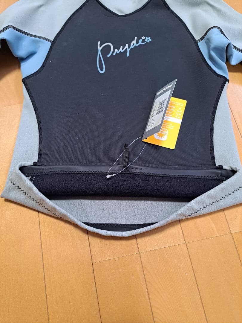 Prydeレディース 長袖タッパー1,5mm ブラック/グレー　Mサイズ