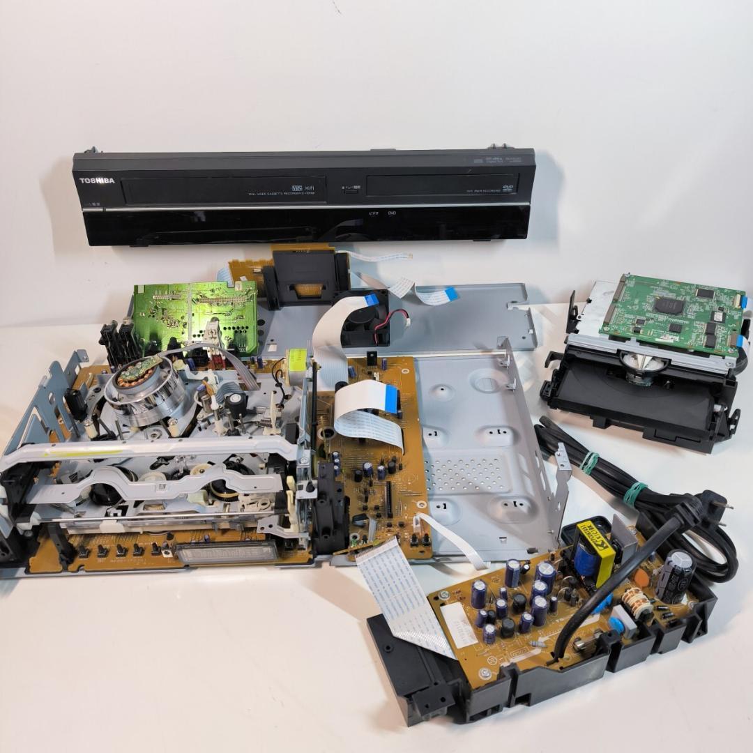 TOSHIBA D-VDR9K 地デジ対応ビデオ一体型DVDレコーダー