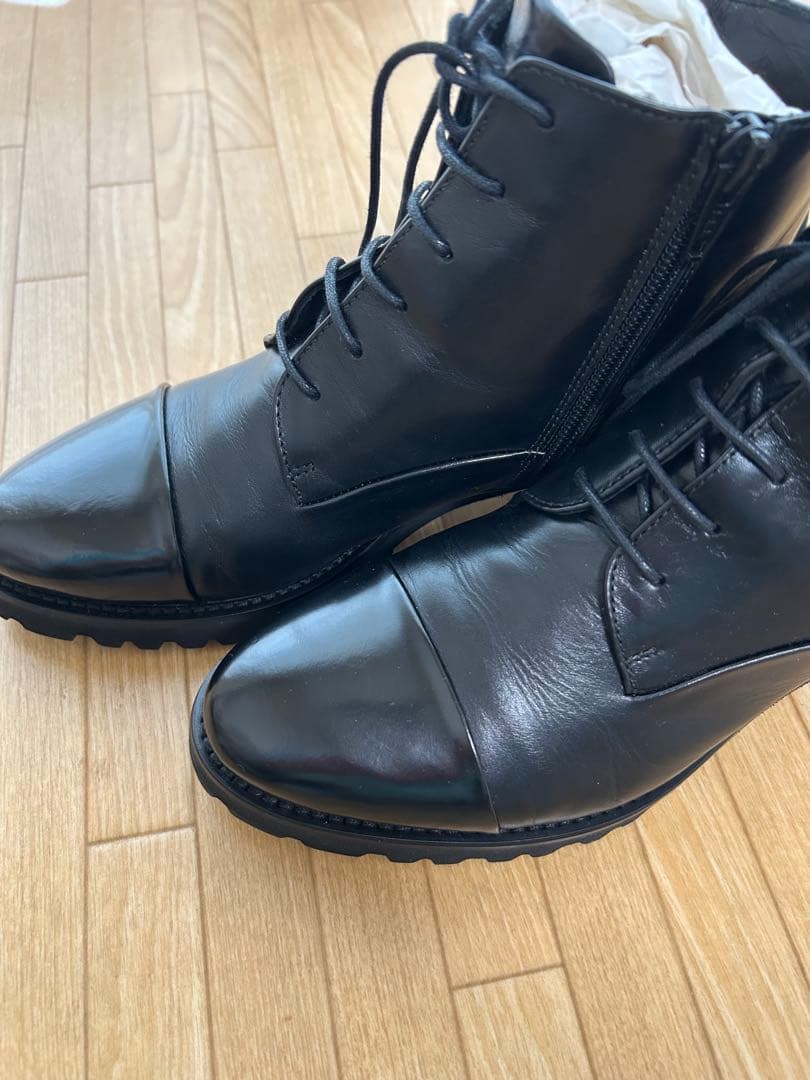 まめ　ファビオルスコーニ　黒ショートブーツ　新品