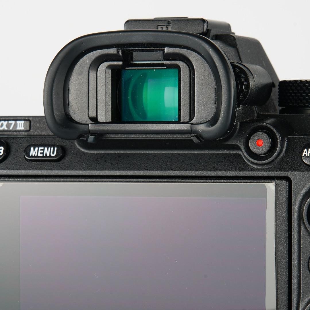 【完全セット】SONY α7III美品！11,056回/20万 すぐ撮影可能
