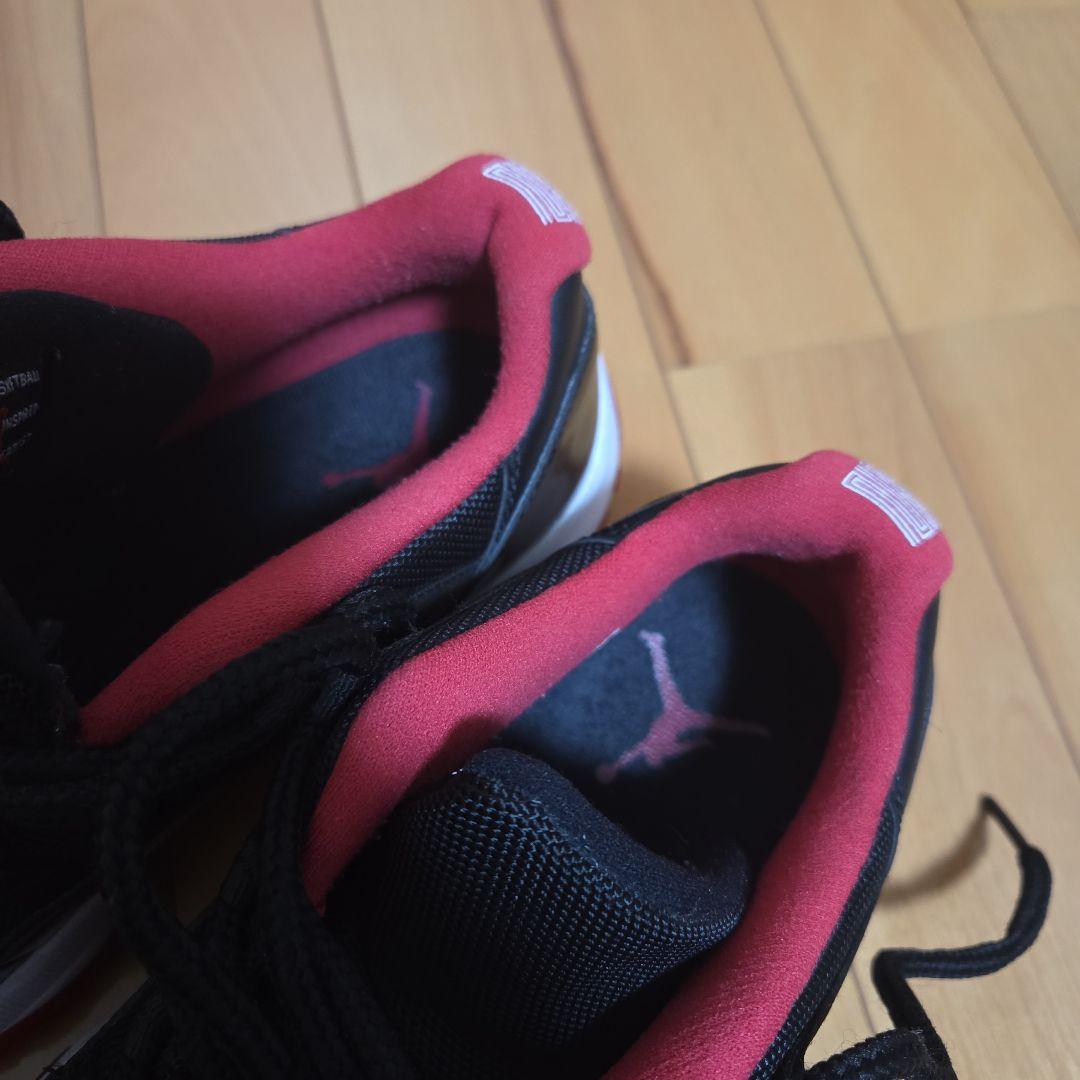 専用NIKE AIR JORDAN 11 RETRO LOW BRED