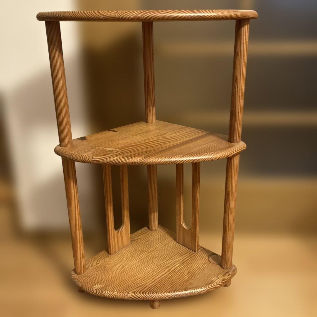コーナー木製三角シェルフ 収納バスケット付き