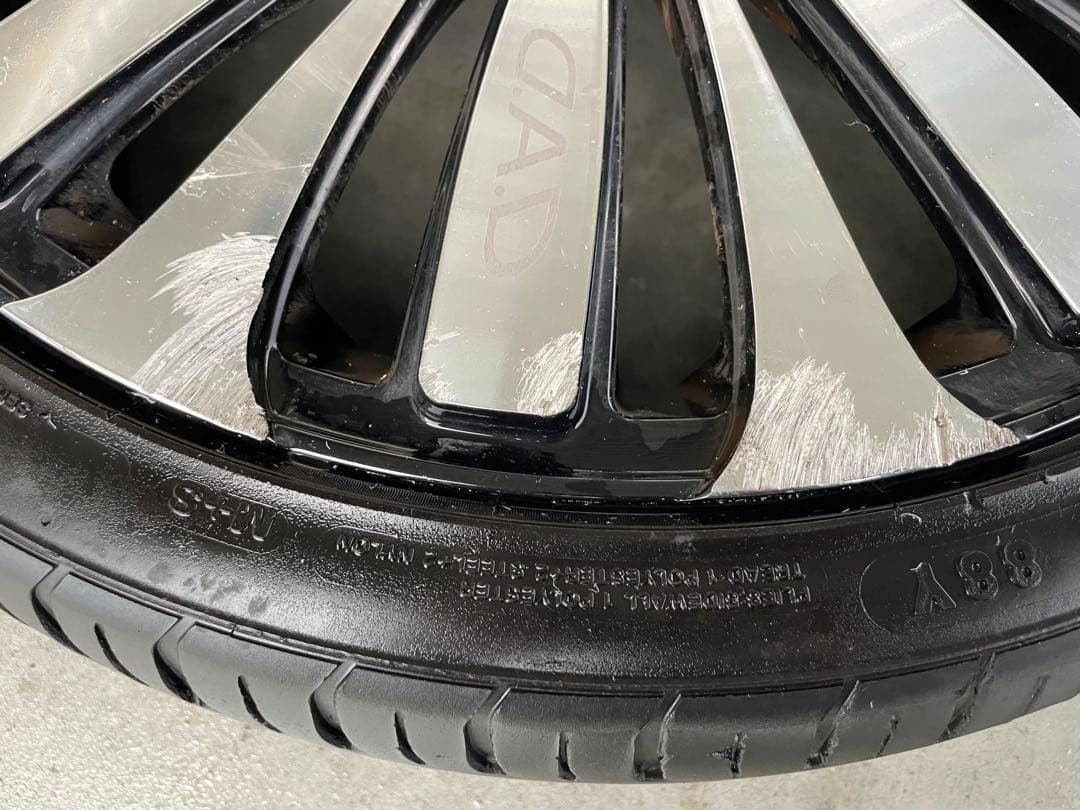 タイヤ溝あり！　D.A.D ギャルソン　ヴェルーガ　19インチ