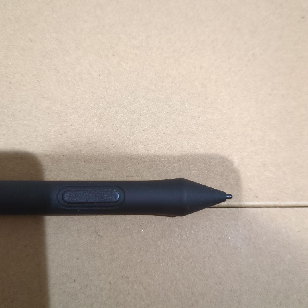 Wacom 13.3インチ 液タブOne 液晶ペンタブレット 13