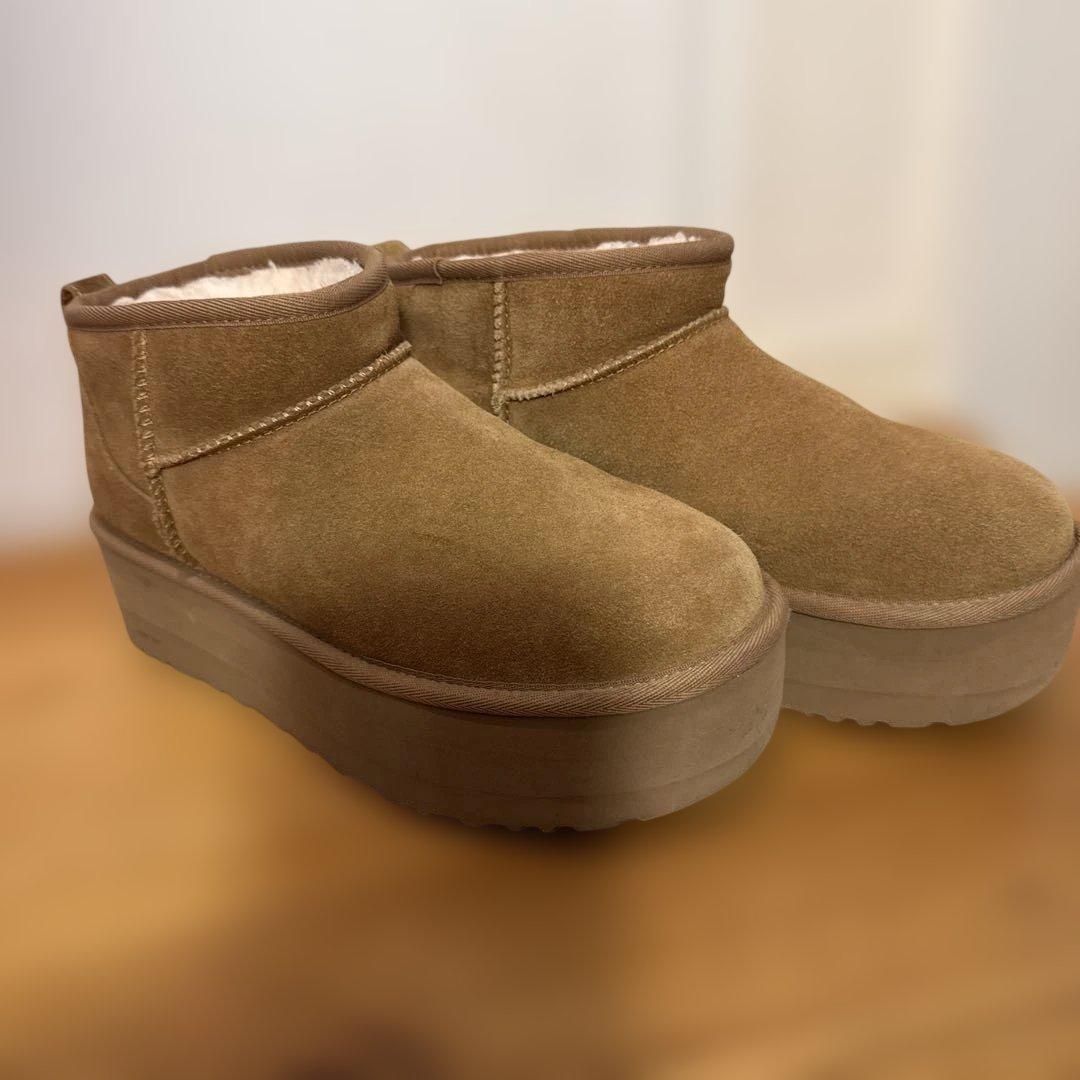 靴 UGG Classic Ultra Mini Platform