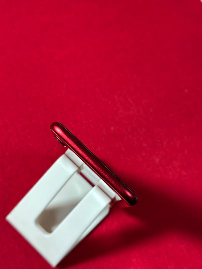 【3926】iPhone SE3第3世代レッド 128GB simフリー