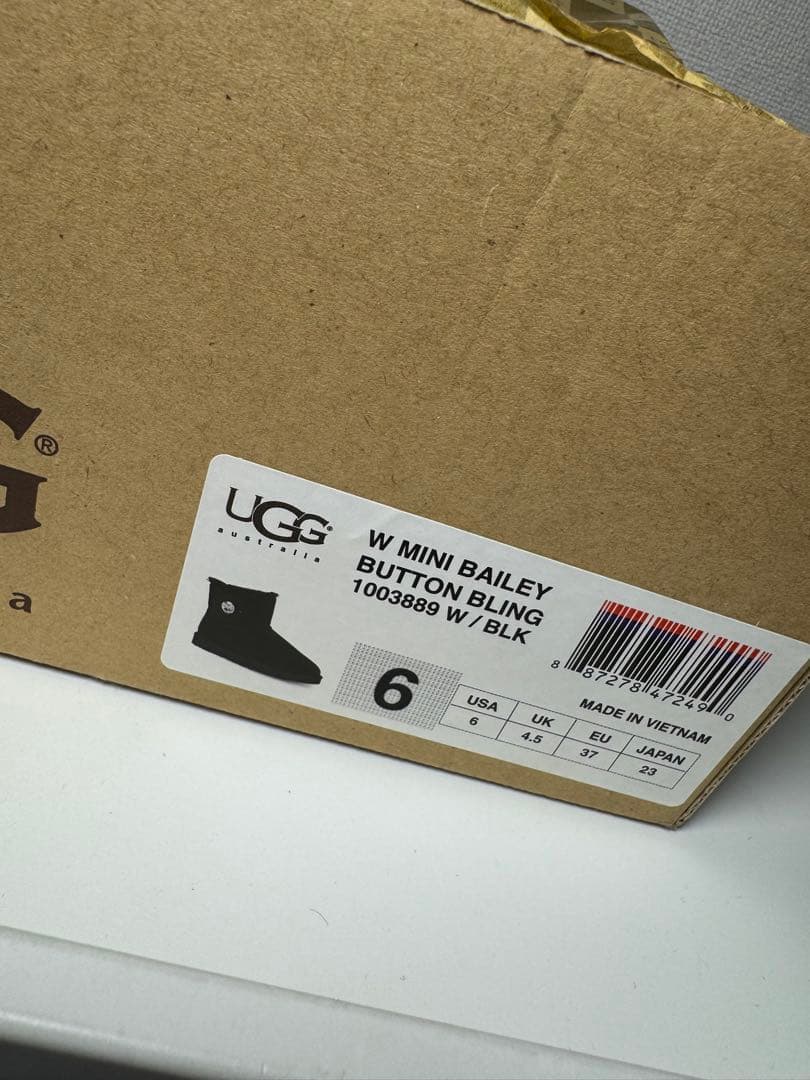 UGG✨ブーツ　MINI BAILEY BUTTON BLING 23㎝スワロ
